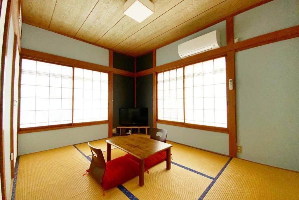御浜岬の至福を一身に味わう 一軒家貸切宿で贅沢なバーベキューを楽しみながら夕陽に染まる戸田湾の美しさを満喫 نومازو المظهر الخارجي الصورة